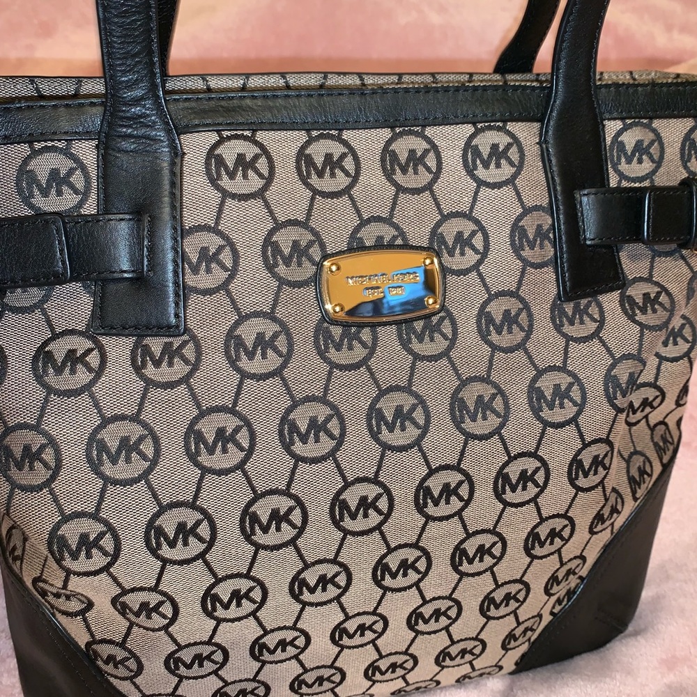 MK TOTE